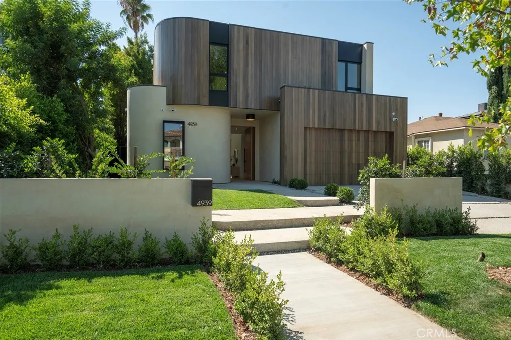 4939 Petit Avenue, Encino, California 91436 home-pic-50